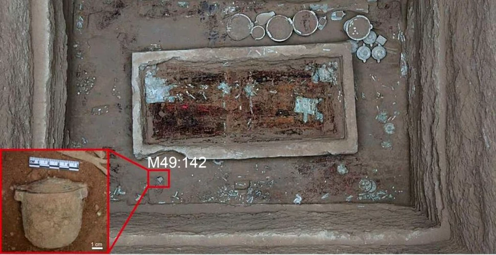 Cremă de față veche de 2.700 de ani, realizată din „lapte de lună”, descoperită într-un mormânt chinezesc antic
