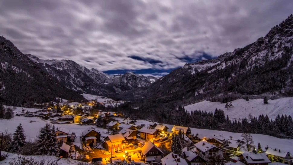 Imagini extraordinare: un timelapse surprinde uimitorii munţi germani (VIDEO)