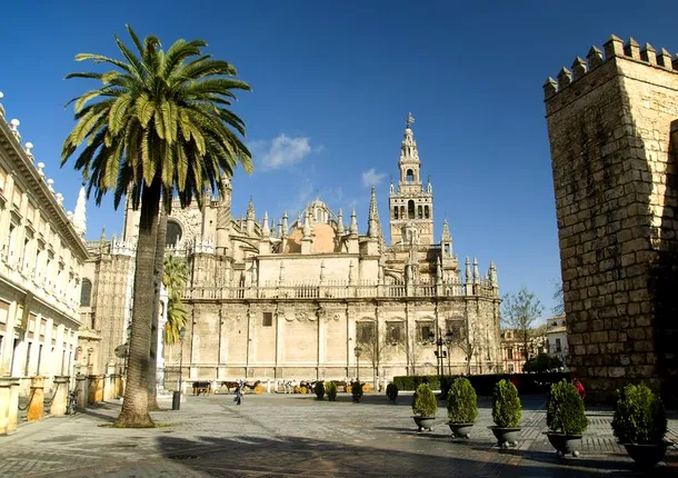 Sevilla cel mai bun oraş european pentru o vacanţă călduroasă, iarna
