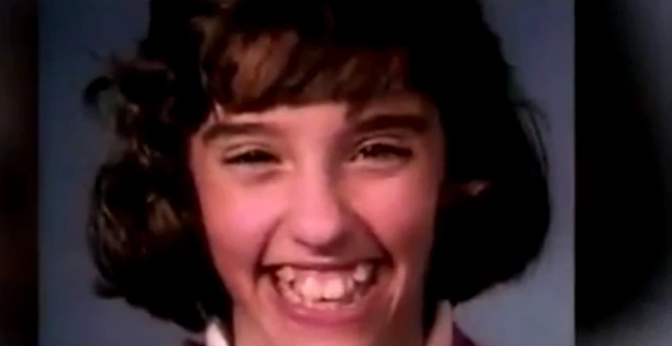 Transformarea uimitoare a acestei fete, după ce a purtat un aparat dentar (VIDEO time lapse)