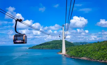 Câți kilometri traversează cea mai lungă telecabină din lume?