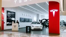 Un șofer de Tesla a uimit internauții! Cât plătește pentru încărcarea mașinii?