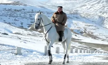 Ce ar putea semnifica imaginile cu Kim Jong-un, care a urcat un munte sacru pe un cal alb