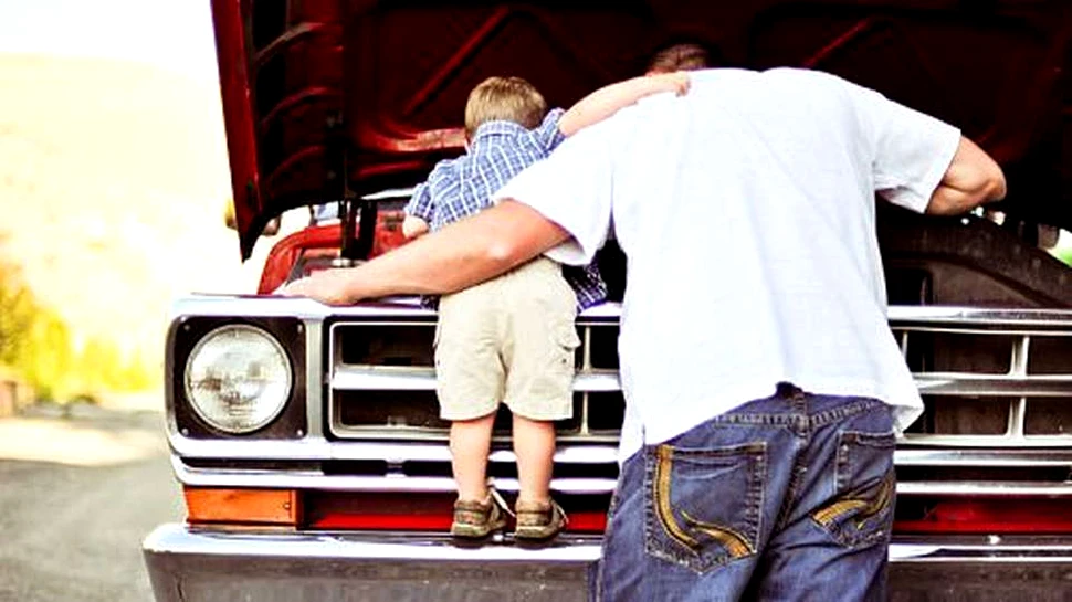 Un băieţel din SUA a sunat la numărul de urgenţă pentru a reclama că tatăl trecuse cu maşina pe roşu