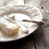 Istoria șervețelului. Cum a evoluat de la bucata de pânză a romanilor la șervețelul de hârtie