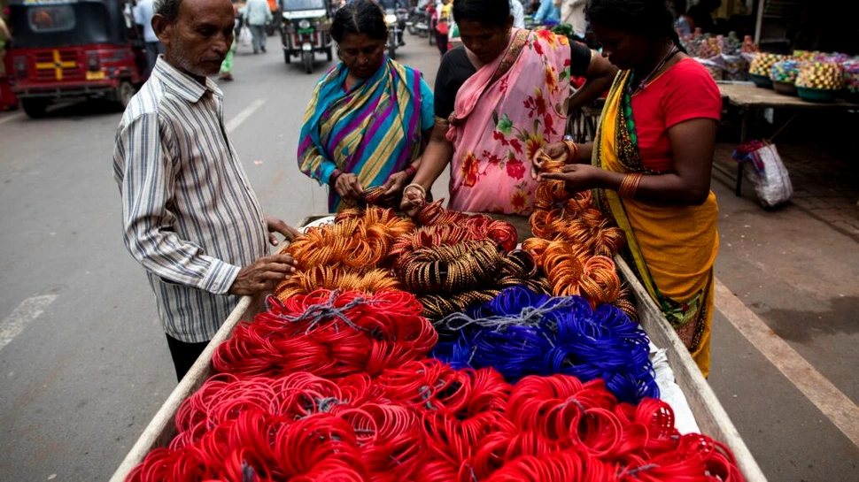 Orașul din India care ascunde aur în canalizările sale murdare