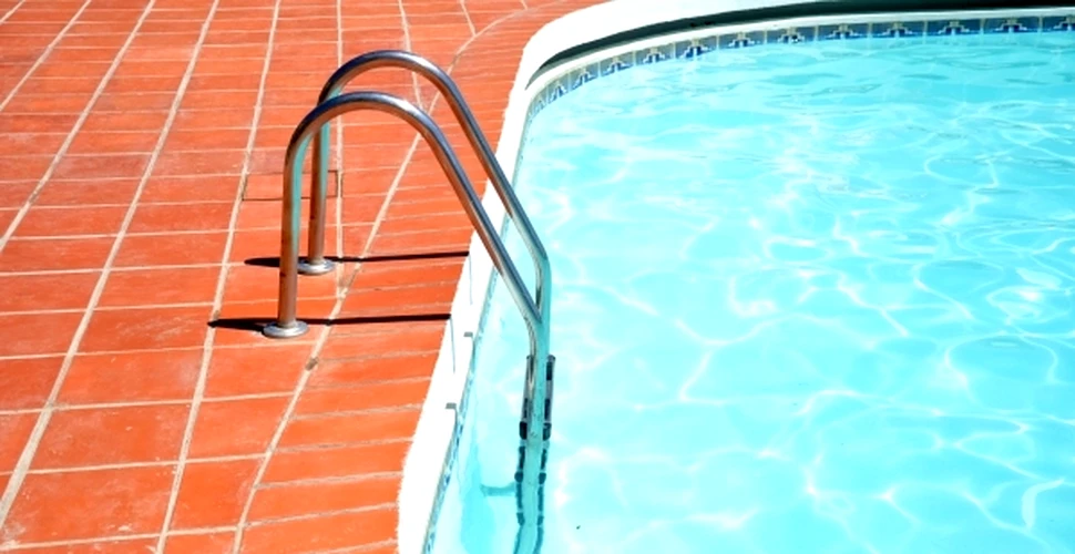 Cum te poţi proteja de clorul din piscină