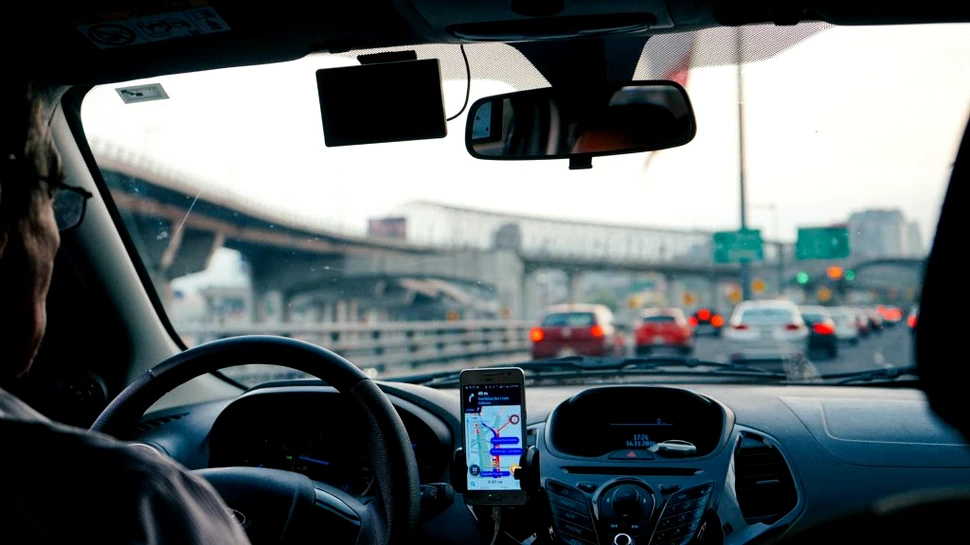 Uber investeşte 800 de milioane de dolari ca să-și ajute șoferii să treacă la mașini electrice