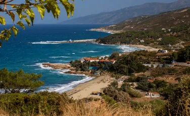 Insula din Grecia cu mai mulți oameni de 90 de ani decât orice alt loc din lume