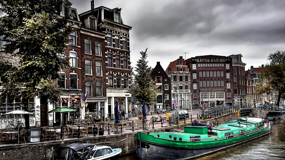 Cum abordează olandezii problema fluxului crescut de turişti