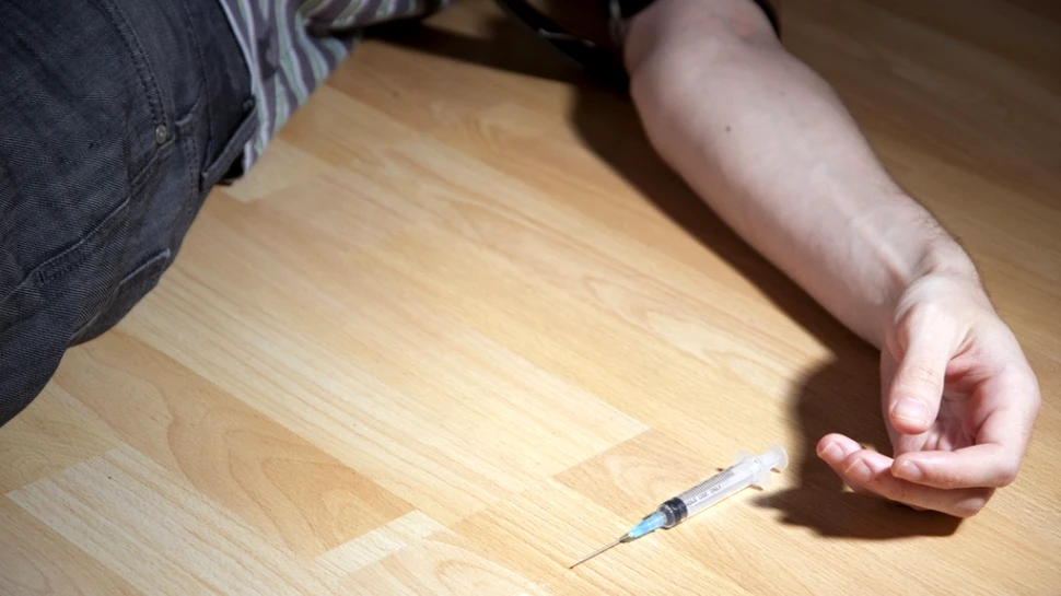 Efectele cumplite ale drogului Krokodil, care devine tot mai popular în occident (FOTO)