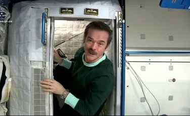 Cum dorm astronauţii în spaţiu? (VIDEO)