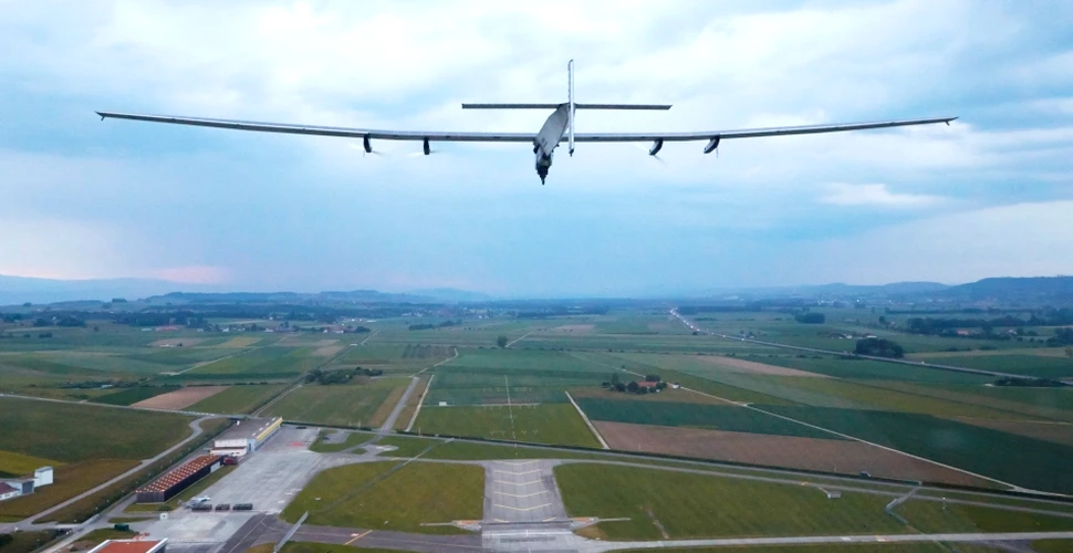 Avionul Solar Impulse 2 va decola din Abu Dhabi în martie, pentru a efectua un zbor în jurul Terrei