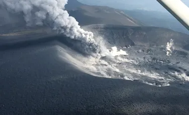 Patru oraşe din Japonia au fost afectate de erupţia vulcanului Shinmoedake – FOTO, VIDEO