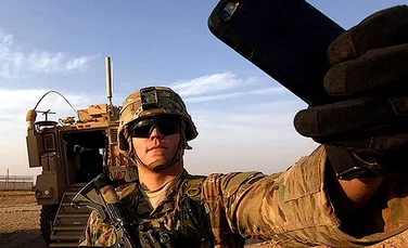 Această ţară le-a interzis militarilor să-şi facă selfie-uri
