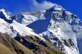 Un veteran nepalez, rămas fără ambele picioare, plănuiește să ajungă pe vârful Everest
