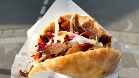 Românii sunt mari iubitori de chebapuri. Câte au comandat în ultimul an?
