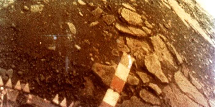 Singurele fotografii făcute vreodată pe suprafața „infernală” a planetei Venus