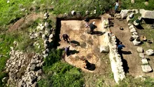 Mozaic bizantin cu motive florale, dezgropat în Israel