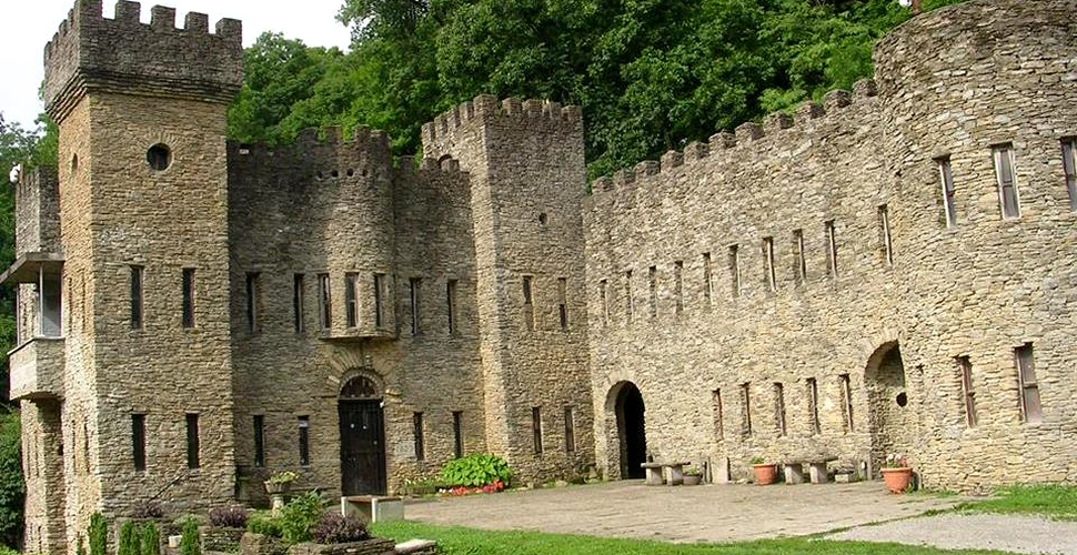 Istoria fascinantă a Castelului Loveland, structura ”medievală” din Statele Unite construită de un singur om – GALERIE FOTO