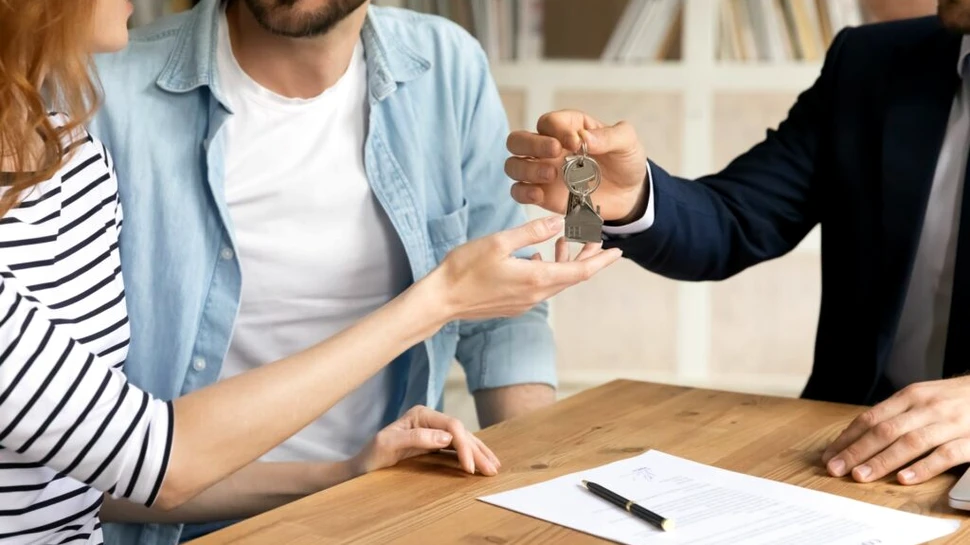 Declin pe piața imobiliară. Câte imobile au fost tranzacționate în luna mai?