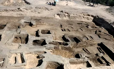 Artefacte uimitoare din Egiptul Antic, descoperite în zeci de morminte misterioase