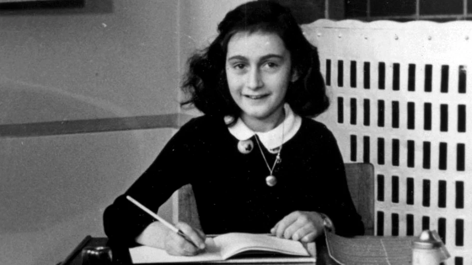 Un  fost agent FBI doreşte să folosească inteligenţa artificială pentru a afla cine a trădat-o pe Anne Frank, care a murit în lagăr în timpul Germaniei naziste