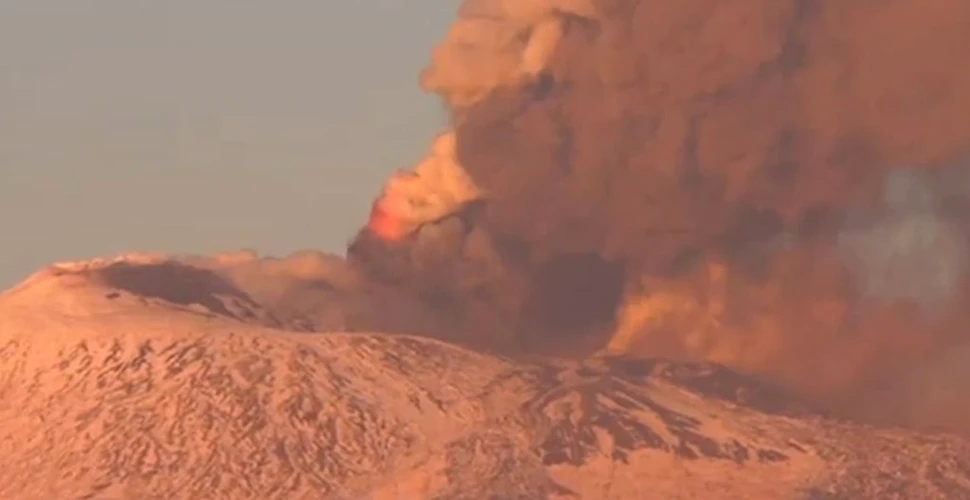 Vulcanul Etna a erupt din nou. Este cea mai semnificativă din ultimii ani