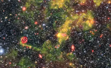 O nouă fotografie uimitoare de la Telescopul Webb dezvăluie frumusețea prafului cosmic