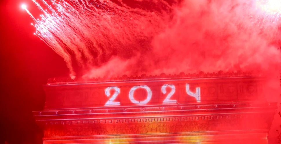 Mesajul iluminat pe Arcul de Triumf din Paris în prima zi din 2024