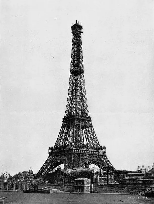Construcţia Turnului Eiffel