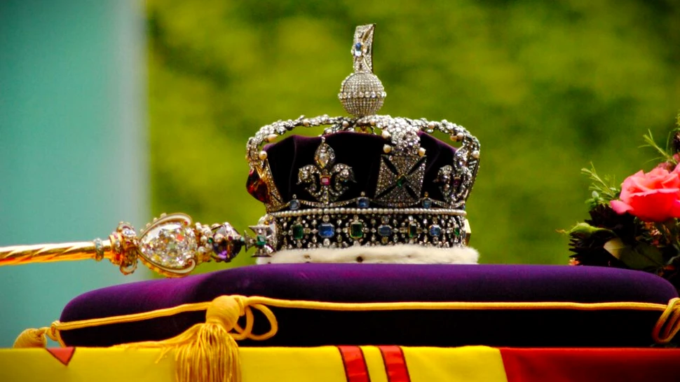Expoziție istorică la Palatul Buckingham: Vizitatorii vor putea vedea cea mai faimoasă coroană a Reginei Elisabeta a II-a