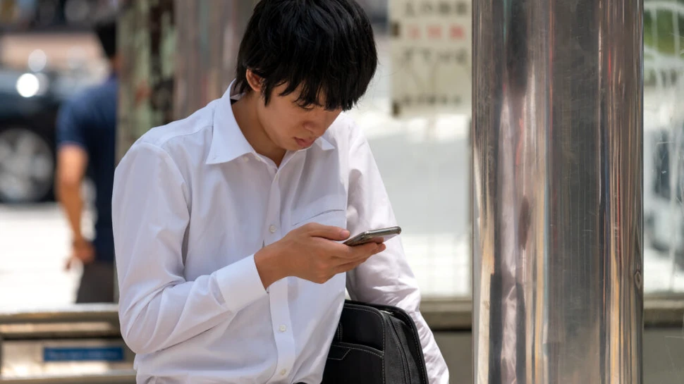 Unele dintre cele mai populare aplicații din App Store, eliminate în China la ordinul autorităților