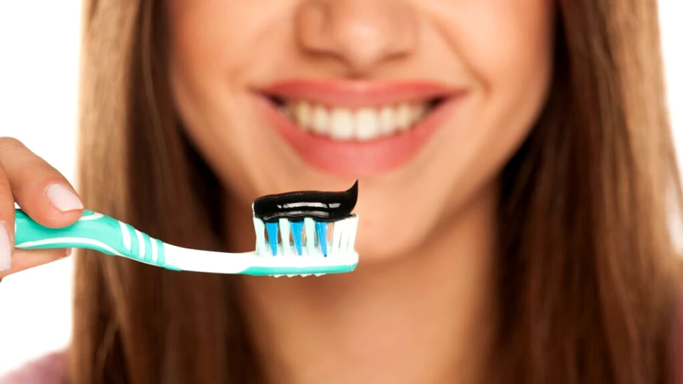 Un studiu alarmant a dezvăluit substanțele toxice din pasta de dinți