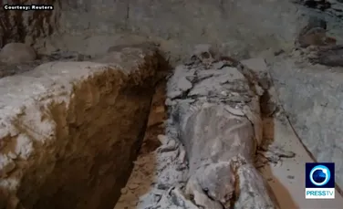 Sarcofagul de peste 2.000 de ani, recent descoperit, a fost deschis iar înăuntru poate fi Alexandru cel Mare