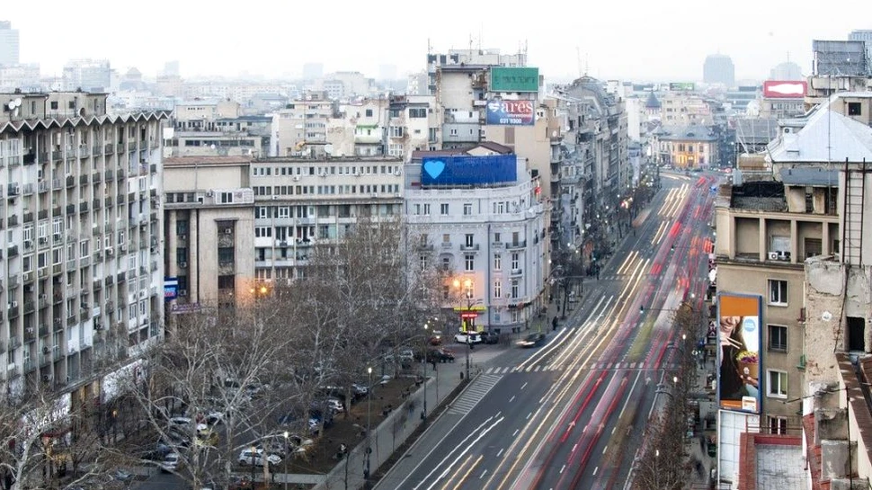 Noi restricții din cauza COVID-19. Cafenelele, restaurantele, cinematografele și teatrele se închid în București