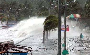 Cea mai puternică furtună din istorie: supertaifunul Haiyan a depăşit punctul maxim de intensitate (FOTO/VIDEO)