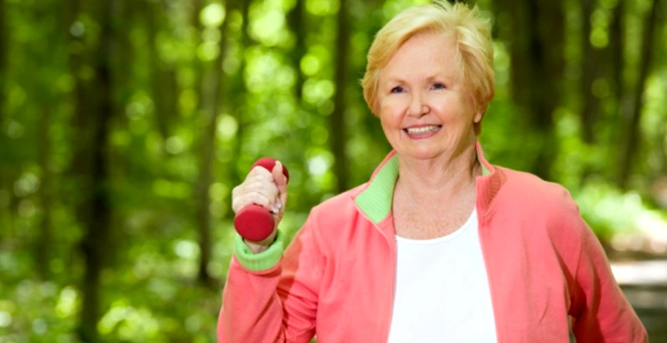 Alimentaţia şi exerciţiul fizic influenţează apariţia menopauzei