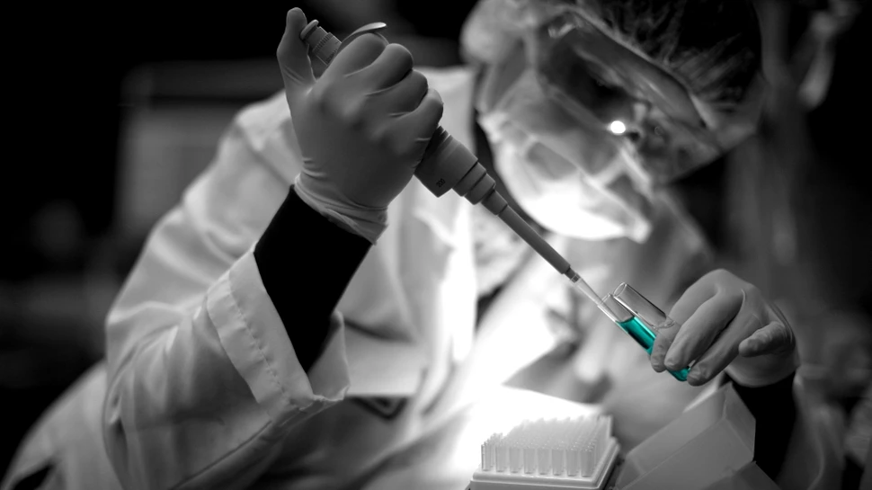 Autorităţile medicale din România trag un semnal de alarmă: „Acest virus se manifestă acum în forme fulminante”
