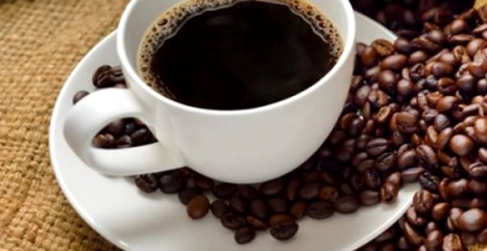 Câte ceşti de cafea trebuie să bei pe zi pentru a ţine la distanţă bolile cardiace