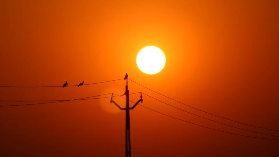 Energia din Marea Britanie, scumpită de fenomenele meteorologice și de conflictele internaționale