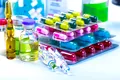 Introducerea antiviralelor în farmacii. Avertismentul ministrului Sănătății: Pot fi toxice