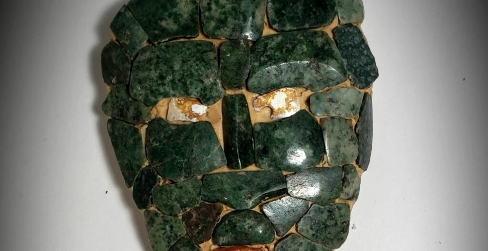 O mască de jad veche de 1.700 de ani a fost recuperată dintr-o piramidă mayașă