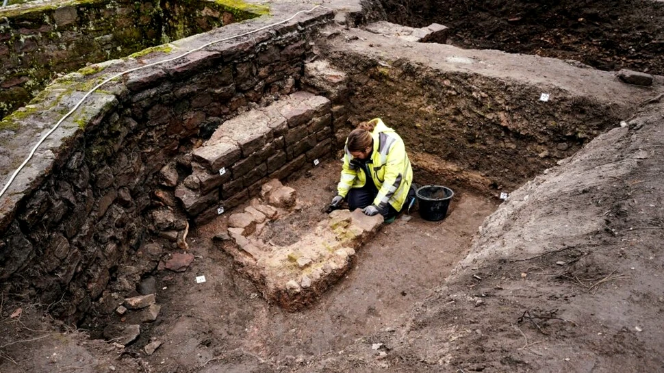 Un războinic medieval îngropat cu tot arme și scut a fost descoperit în Germania
