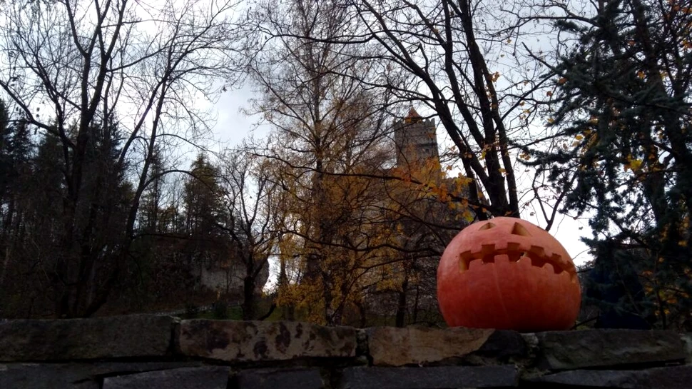 Halloween, o sărbătoare tot mai iubită de români