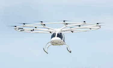 Taxiurile zburătoare, un proiect în ascensiune! Primul zbor cu o dronă de tip taxi a avut loc în apropiere de Paris
