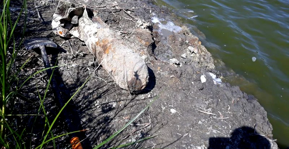 O bombă de aviație, descoperită în mâlul unui lac din Vaslui