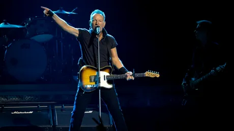 Bruce Springsteen și-a amânat toate concertele din 2023 până în 2024
