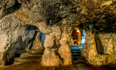 În 1963, un bărbat a descoperit un oraș subteran antic în timp ce își renova casa