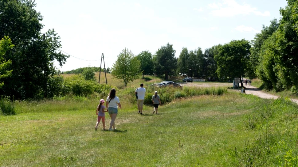 Cum arată un weekend obișnuit într-o familie cu doi copii: sport, haos și timp împreună